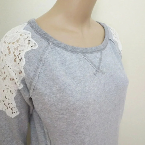 Free People Crochet Lace Shoulder Sweater Size XS - Picture 5 of 7
